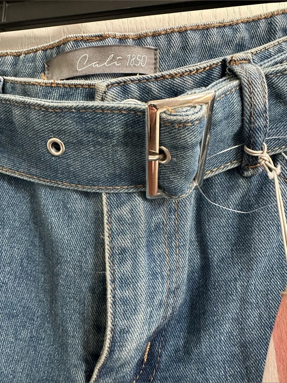 Women’s Cali 1850 Denim Shorts Size 11/30 – Denim Belt – NWT